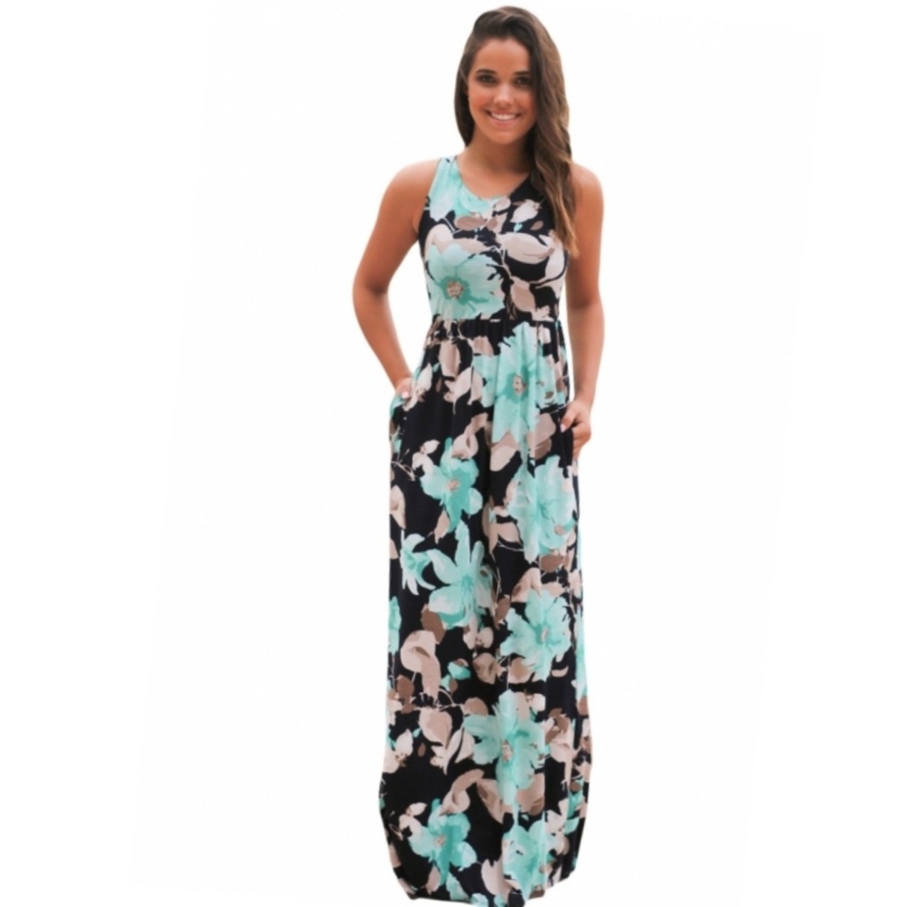 💥LAST 1 LEFT!!💥Floral mint maxi dress